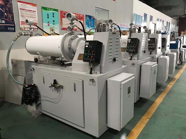 100L、50L大流量盤式砂磨機，8臺大家伙出貨啦！